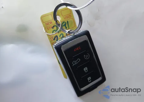 2023 Jeep Grand Cherokee Overland 4X4 from USA, damaged, VIN 1C4RJHDG0PC568879